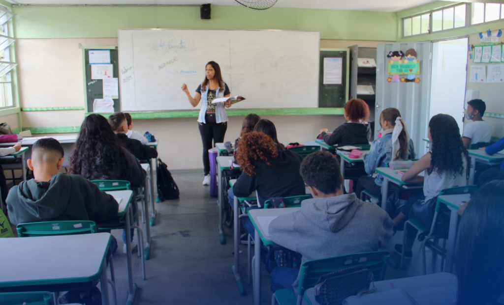Concurso SEE MG 2025: edital publicado com 13.795 vagas e salários de até R$ 6,9 mil