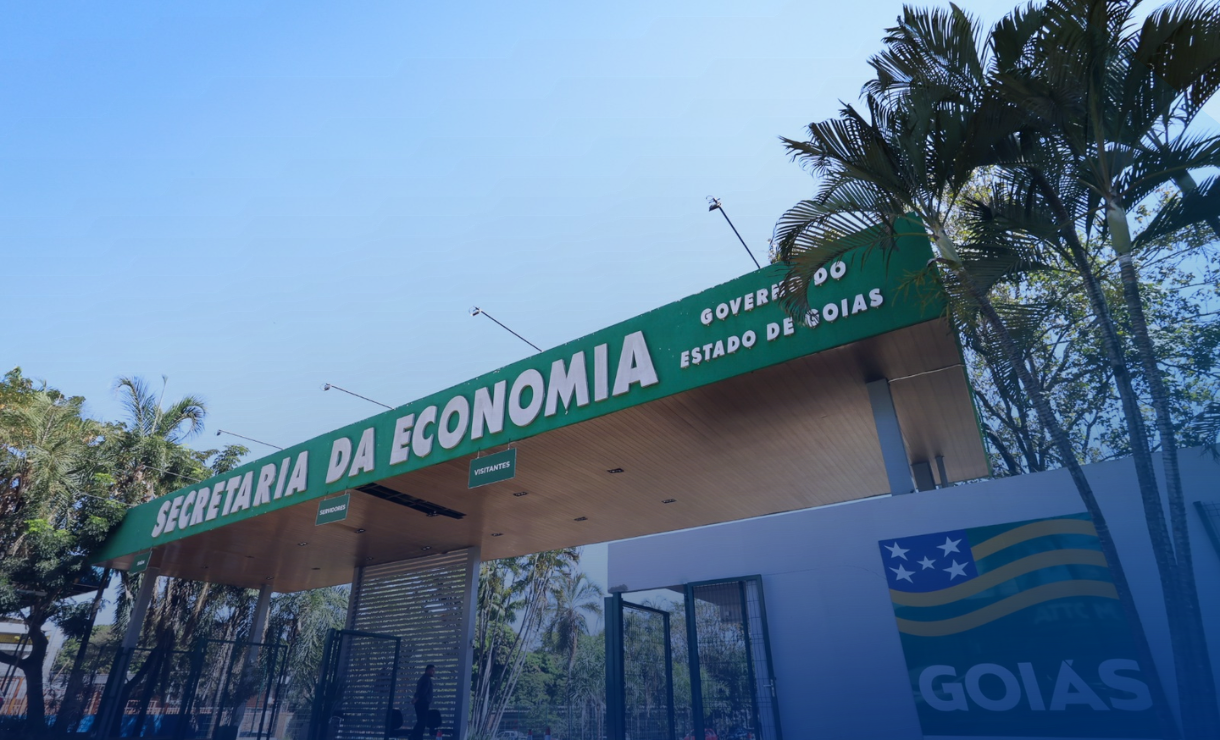 Concurso Sefaz GO: edital publicado com 200 vagas para auditor-fiscal e salário de R$28,5 mil