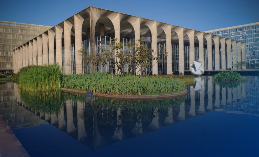 Concurso para diplomata: Itamaraty lança edital com 50 vagas e salário inicial de R$ 22,5 mil