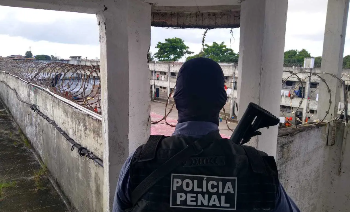 Concurso Polícia Penal RJ: Justiça suspende certame por irregularidades em cotas raciais