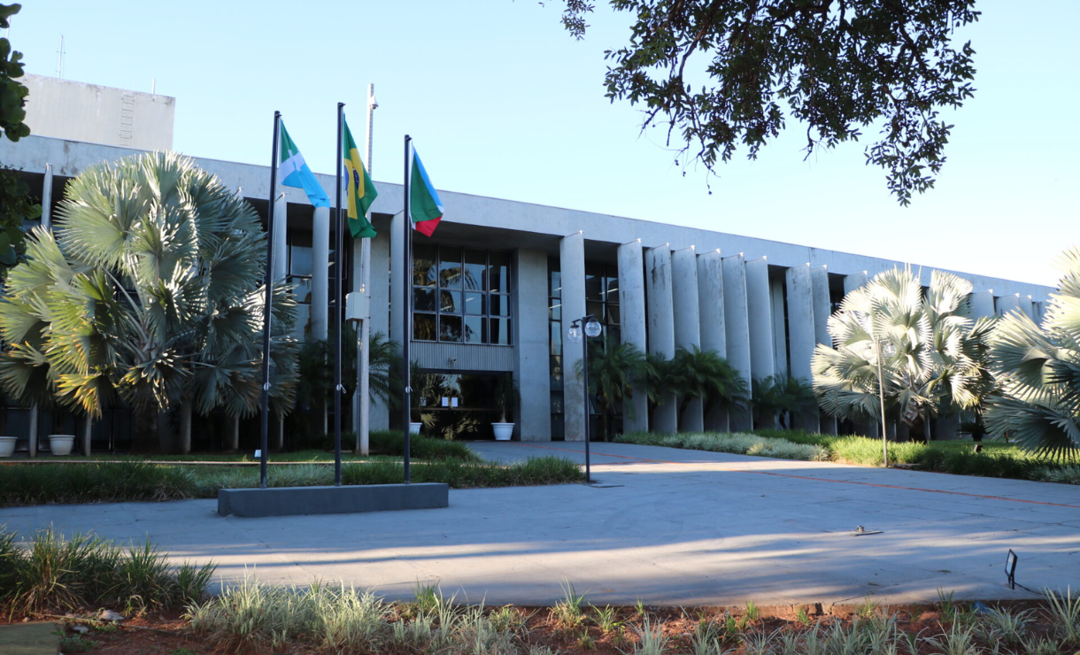 Concurso TJMS: Edital para juiz substituto é divulgado com 20 vagas e salário de até R$ 32 mil