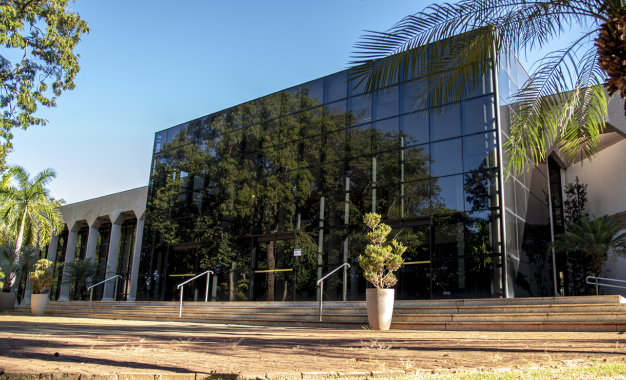 Concurso TCE MS: MP mantém suspensão de edital e provas por ausência de cotas raciais