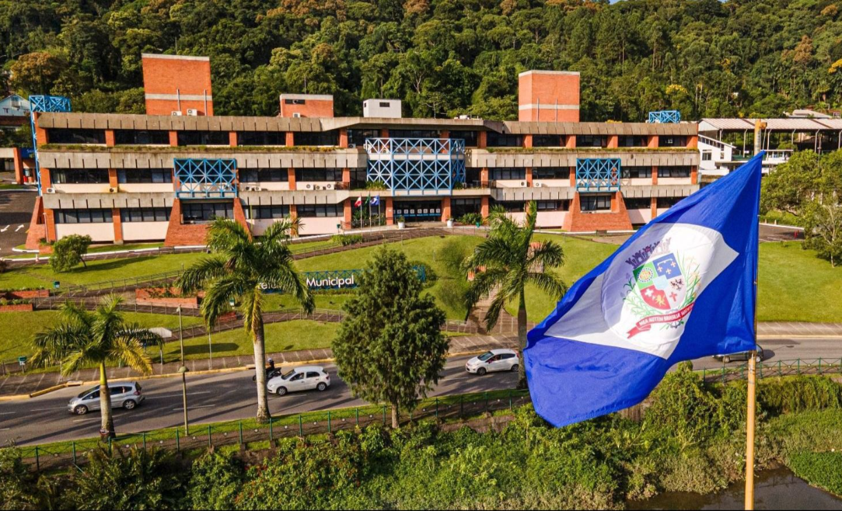 Prefeitura de Joinville (SC) abre concurso público com 155 vagas e salários de até R$ 10 mil