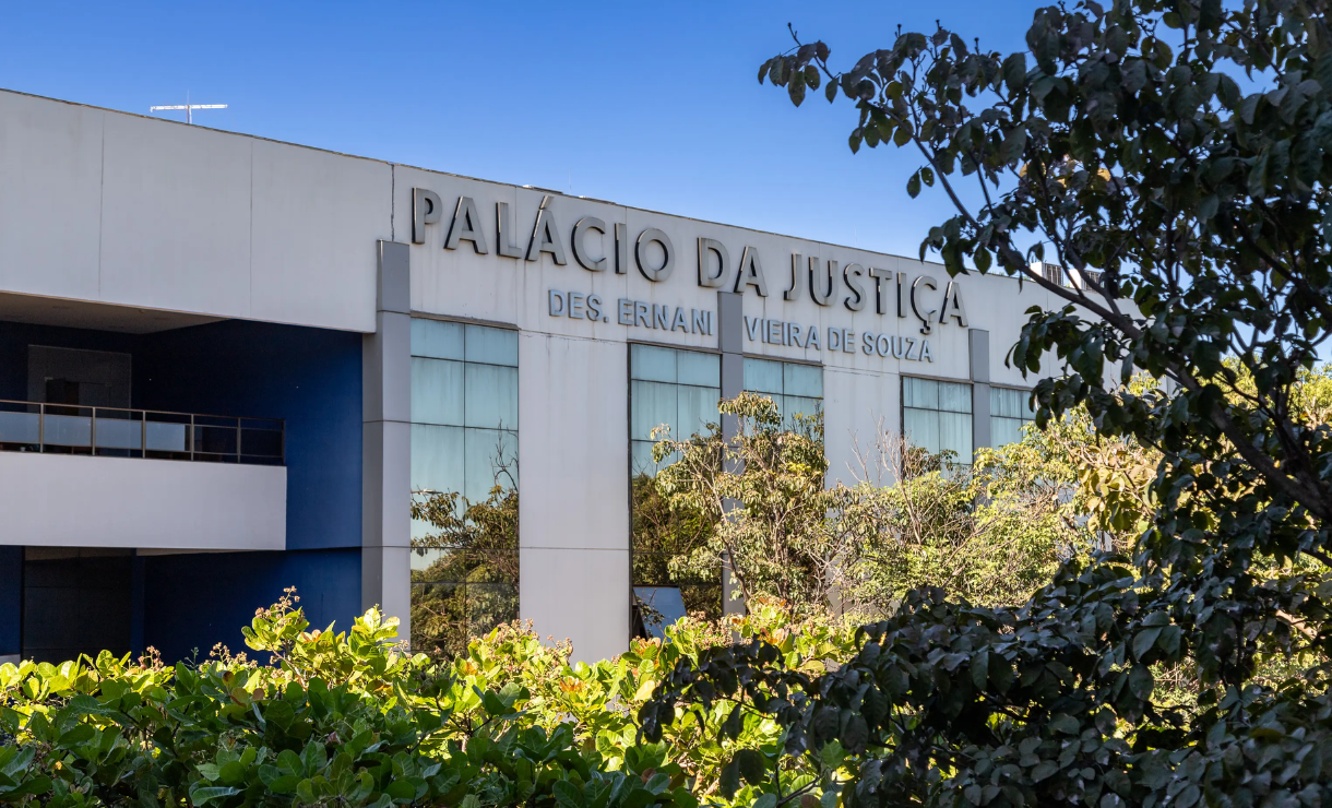 TJ MT nomeia 214 aprovados em concurso público