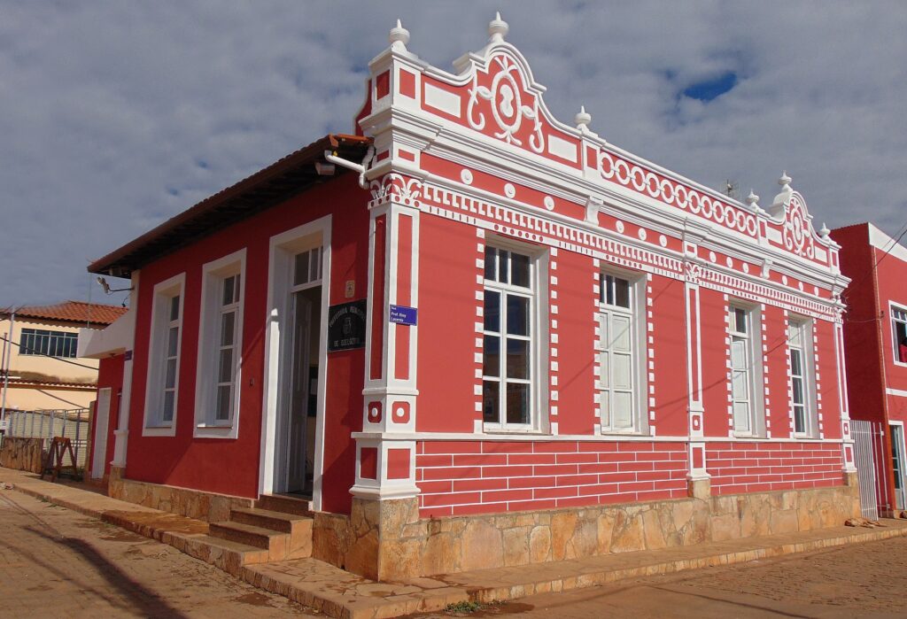 Queluzito Concurso público